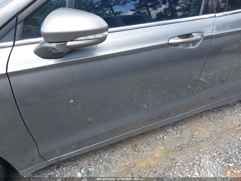 2013 FORD FUSION auction photo 6