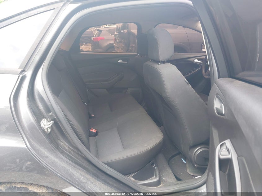 2015 FORD FOCUS auction photo 8
