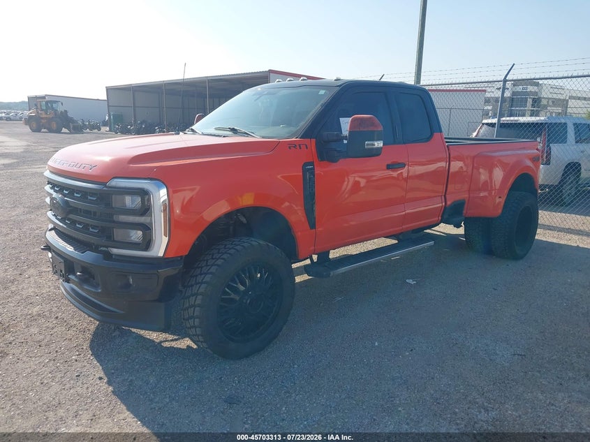 2023 Ford F350, Неизвестно, IAAI, VIN 1FT8X3DN3PED91373 — фото 2