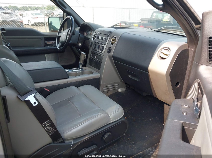 2004 FORD F-150 auction photo 5