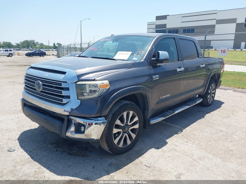 2018 Toyota Tundra, Удар ззаду, IAAI, VIN 5TFFY5F10JX243252 — фото 2