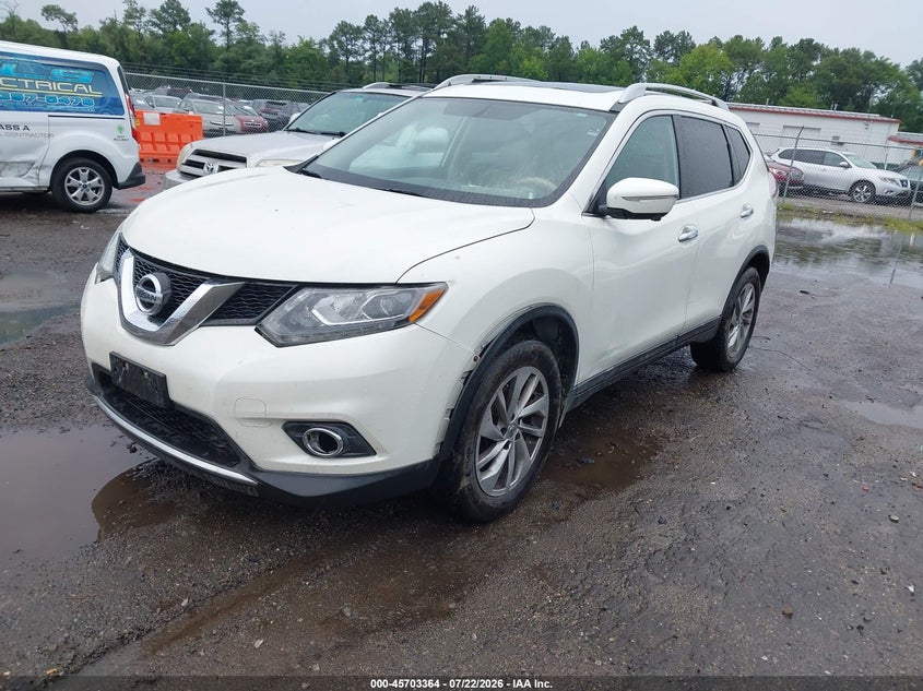 2015 NISSAN ROGUE auction photo 2