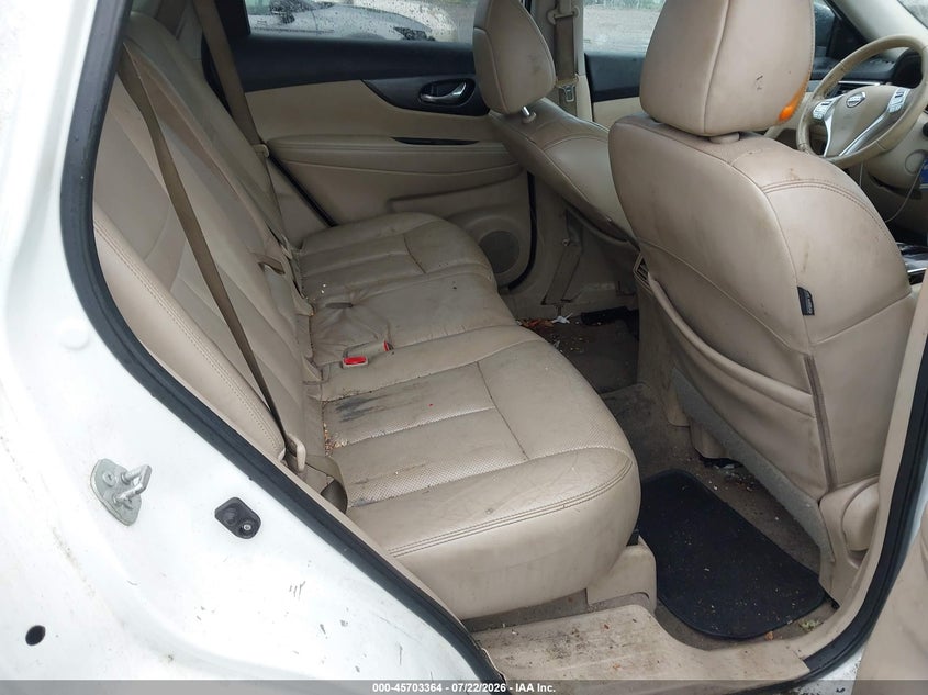 2015 NISSAN ROGUE auction photo 8