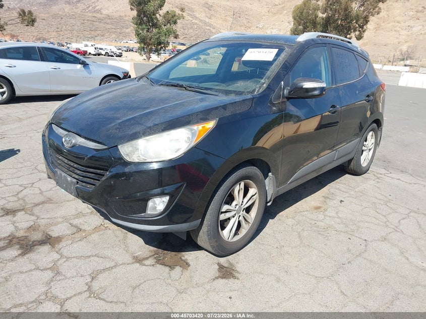 2013 HYUNDAI TUCSON auction photo 2
