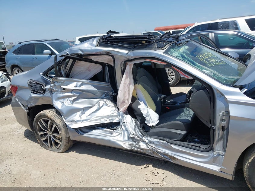 2025 VOLKSWAGEN JETTA auction photo 6