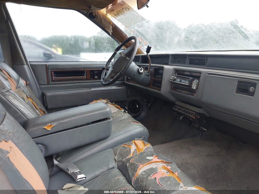 1989 CADILLAC DEVILLE auction photo 5