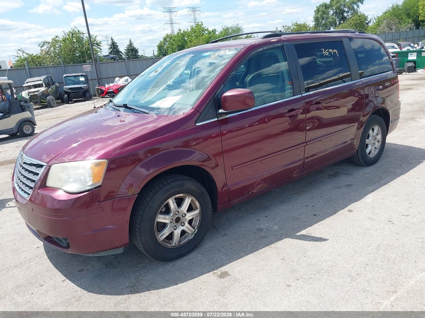 2008 CHRYSLER TOWN & COUNTRY auction photo 2