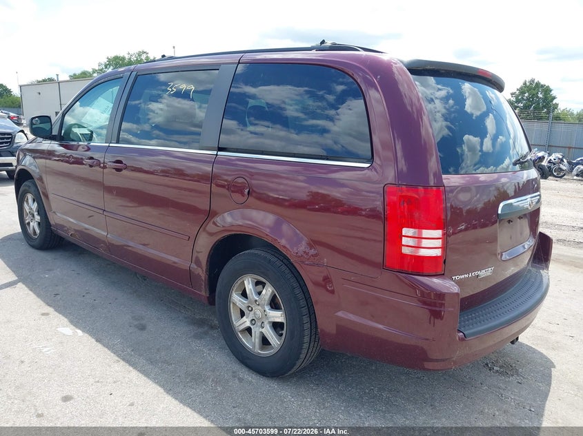 2008 CHRYSLER TOWN & COUNTRY auction photo 3