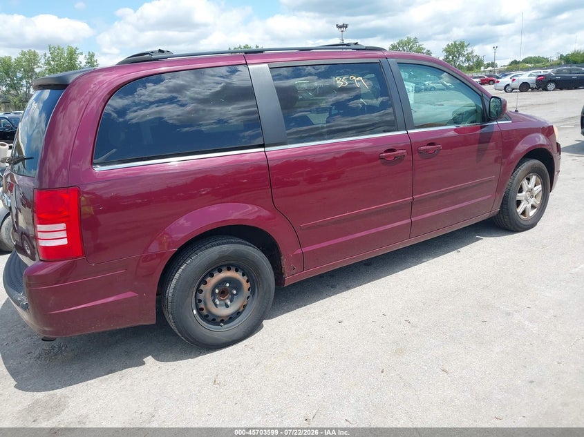2008 CHRYSLER TOWN & COUNTRY auction photo 4