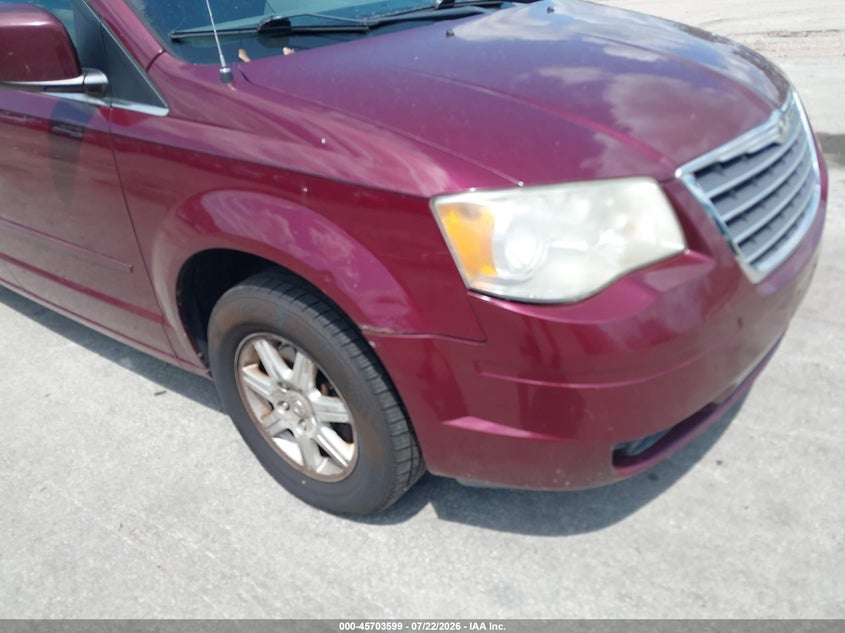 2008 CHRYSLER TOWN & COUNTRY auction photo 6