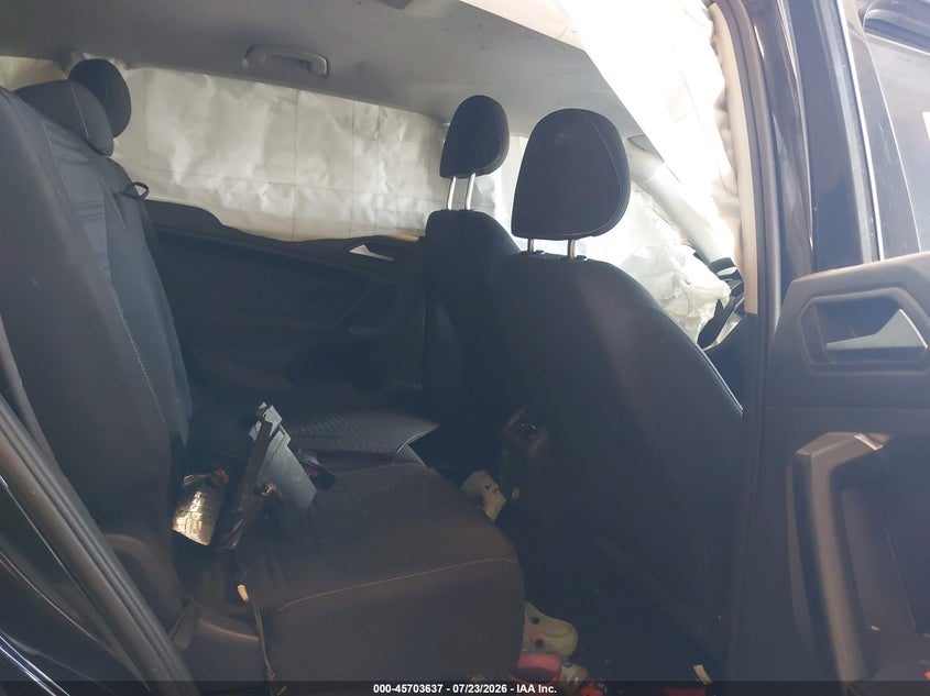 2023 VOLKSWAGEN TIGUAN auction photo 8