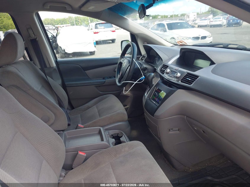 2011 HONDA ODYSSEY auction photo 5