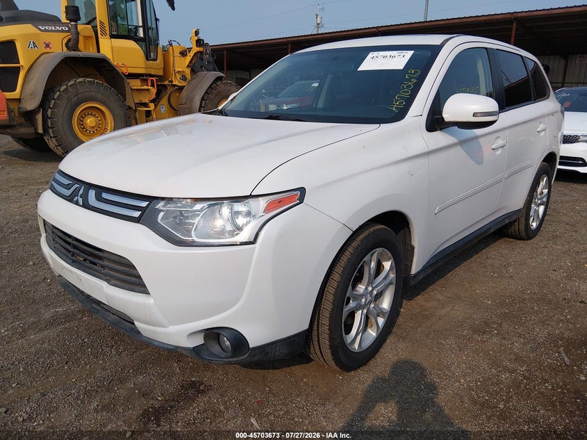 2014 MITSUBISHI OUTLANDER auction photo 2