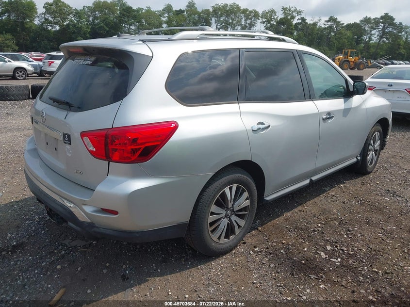 2017 NISSAN PATHFINDER auction photo 4