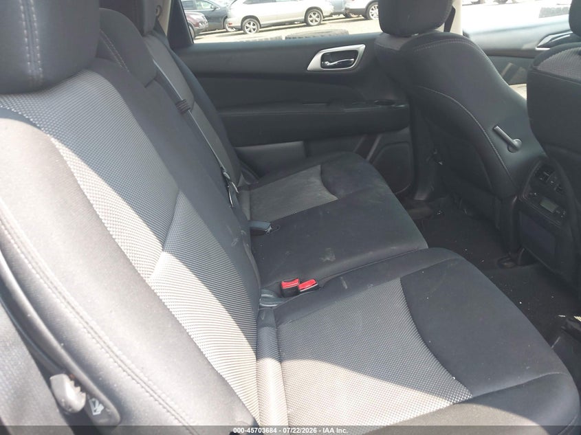 2017 NISSAN PATHFINDER auction photo 8