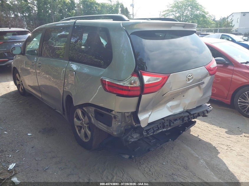 Vin: 5tdkz3dc7hs865335, lot: 46202349, toyota sienna le 8 passenger 20173