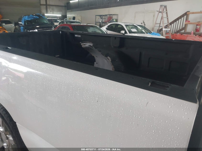 2001 GMC SIERRA 1500 auction photo 8