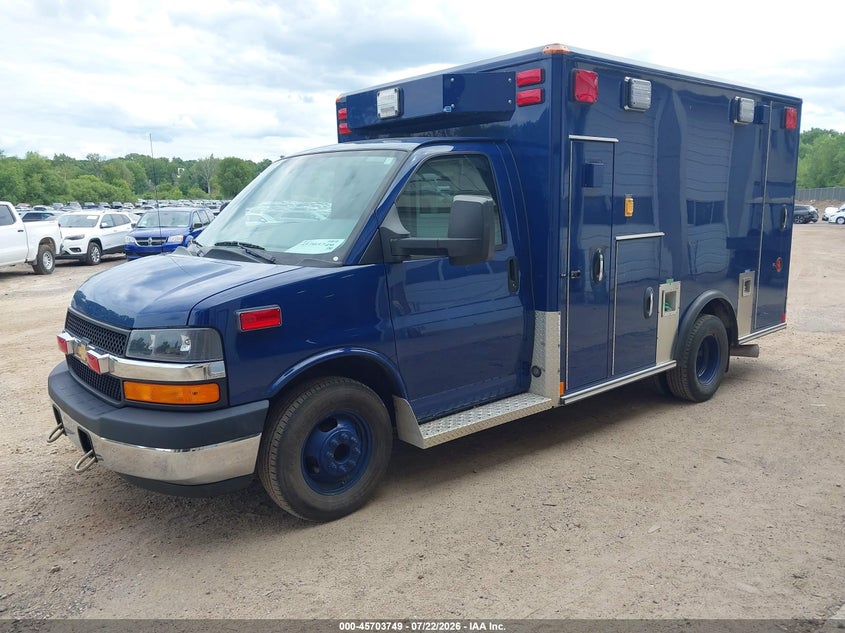 2015 CHEVROLET EXPRESS CUTAWAY auction photo 2