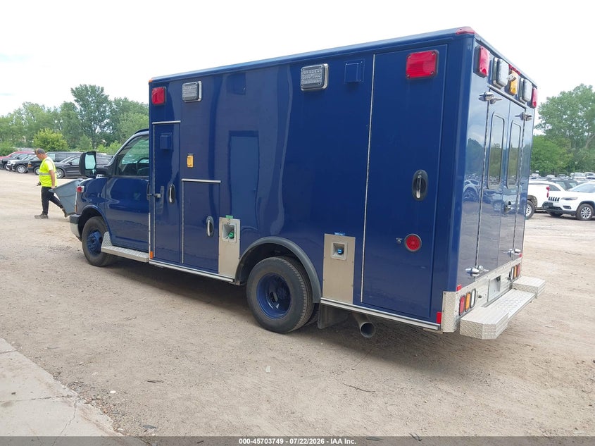 2015 CHEVROLET EXPRESS CUTAWAY auction photo 3