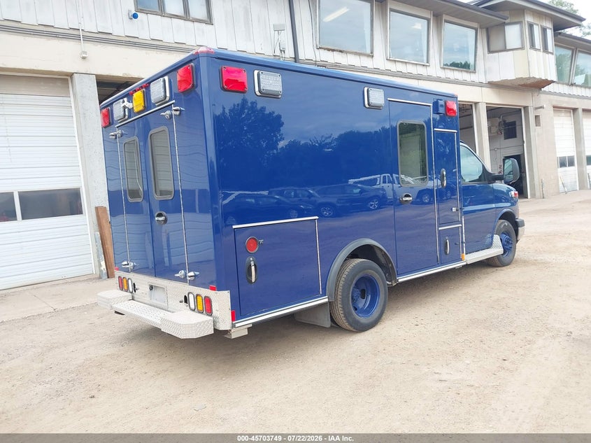 2015 CHEVROLET EXPRESS CUTAWAY auction photo 4