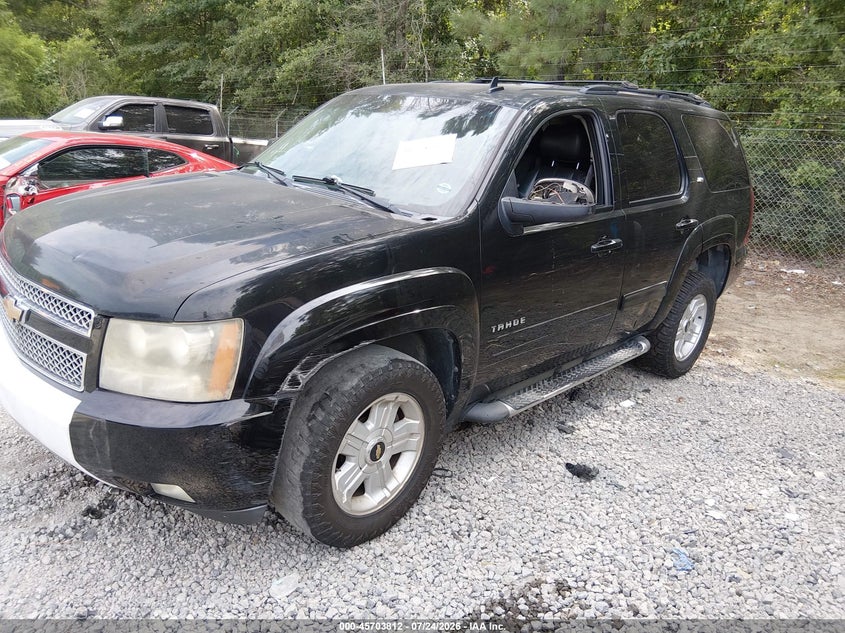 2011 CHEVROLET TAHOE auction photo 2