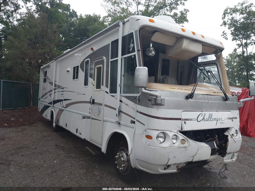 2003 WORKHORSE CUSTOM CHASSIS MOTORHOME CHASSIS auction photo 1