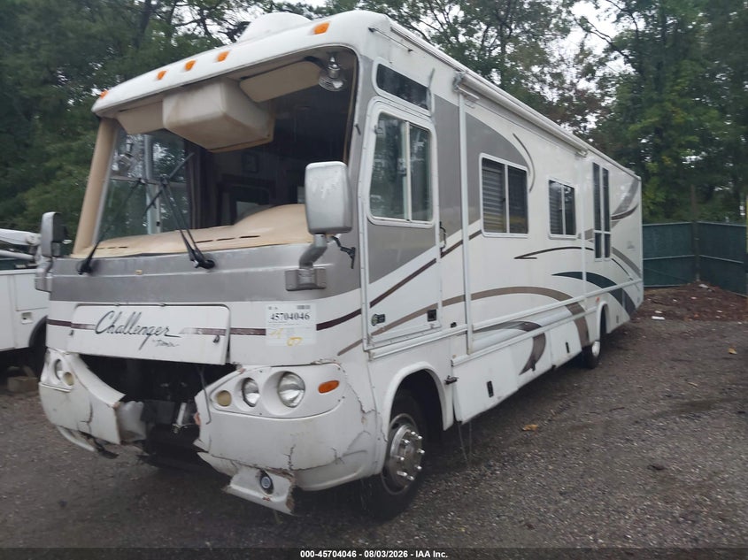 2003 WORKHORSE CUSTOM CHASSIS MOTORHOME CHASSIS auction photo 2