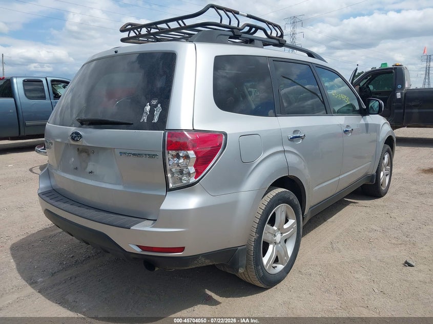 2010 SUBARU FORESTER auction photo 4