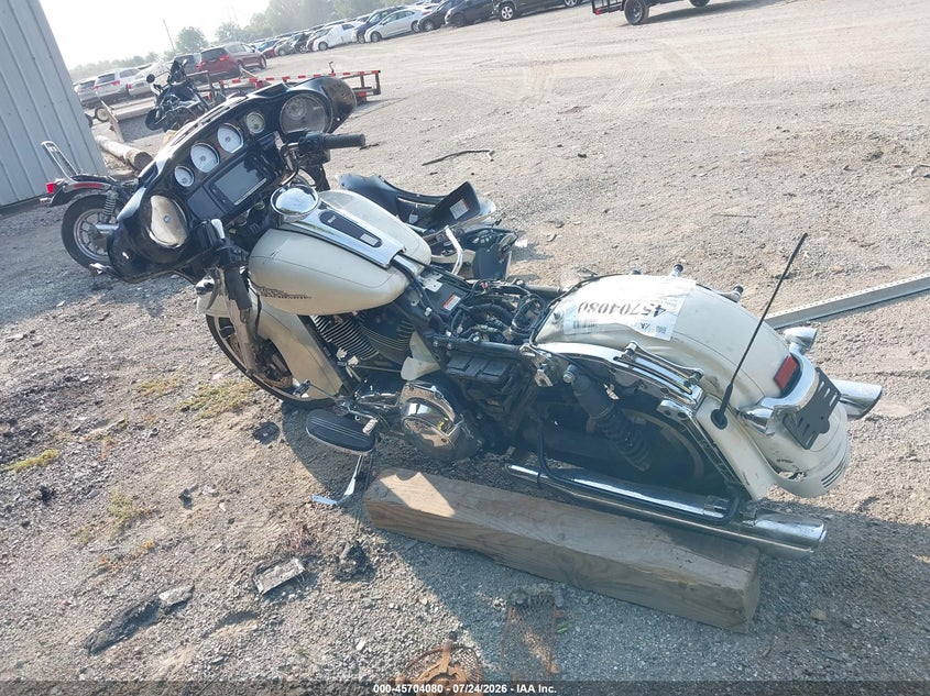 2015 HARLEY-DAVIDSON FLHXS auction photo 3