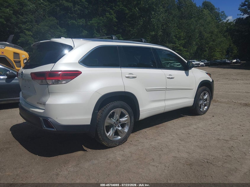 2018 TOYOTA HIGHLANDER auction photo 4