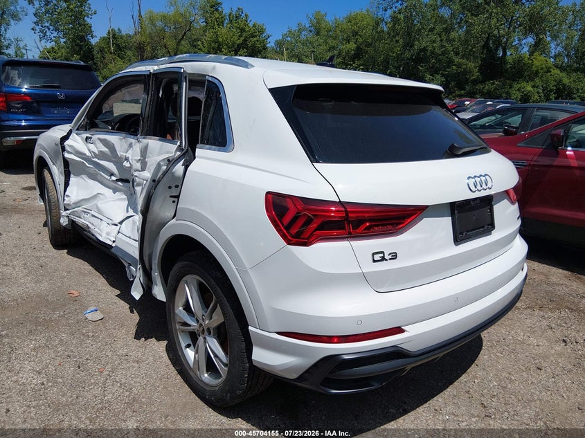 Vin: wa1eecf32m1130902, lot: 46202811, audi q3 premium plus 45 tfsi s line quattro tiptronic 20213