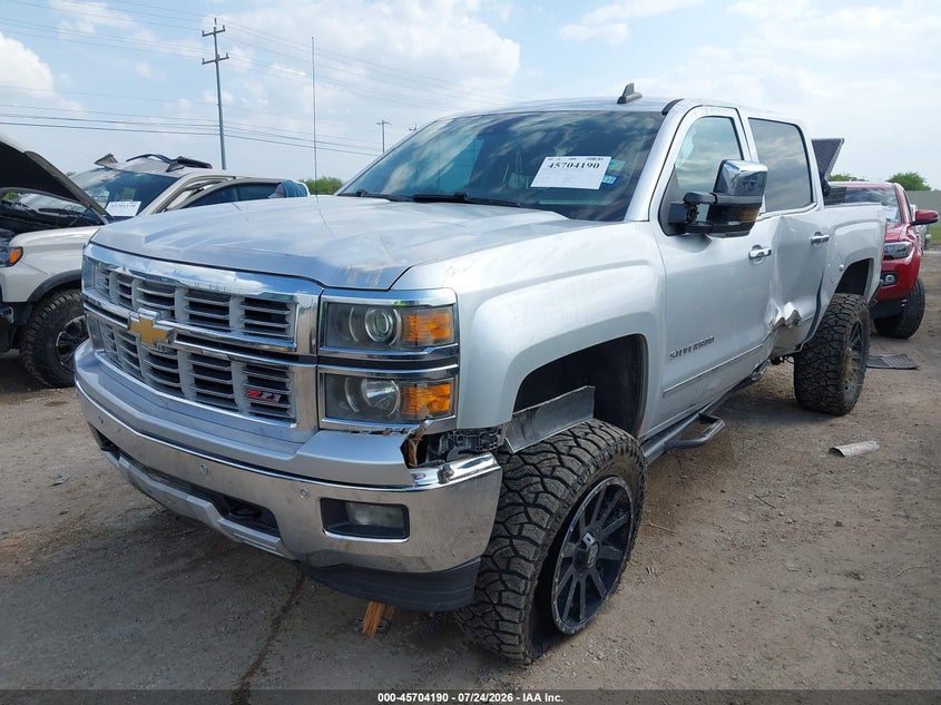 2015 Chevrolet Silverado, Переворот, IAAI, VIN 3GCUKSEC4FG474547 — фото 2