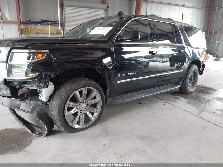 2019 CHEVROLET SUBURBAN auction photo 2