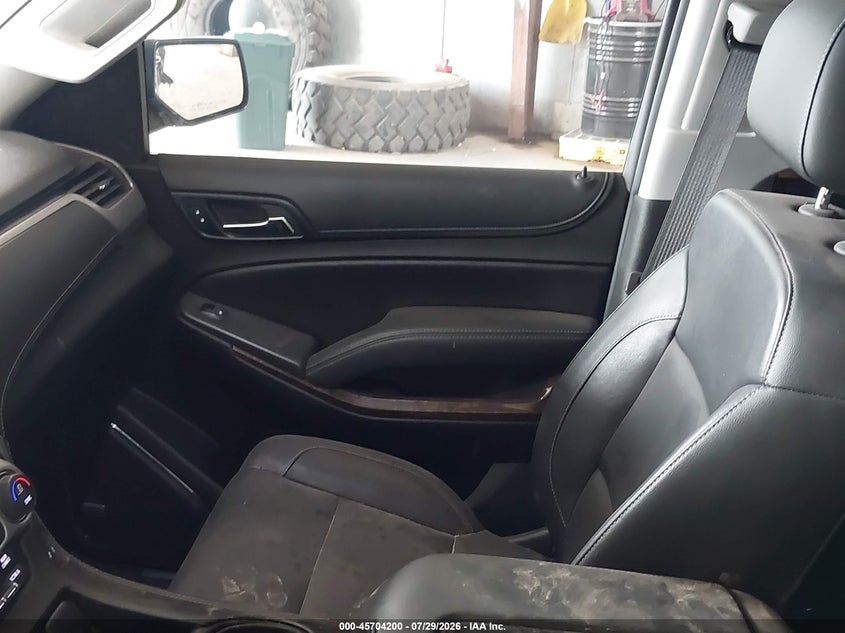 2019 CHEVROLET SUBURBAN auction photo 5