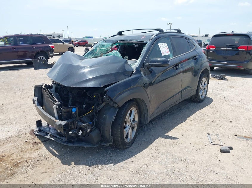 2023 HYUNDAI KONA auction photo 2