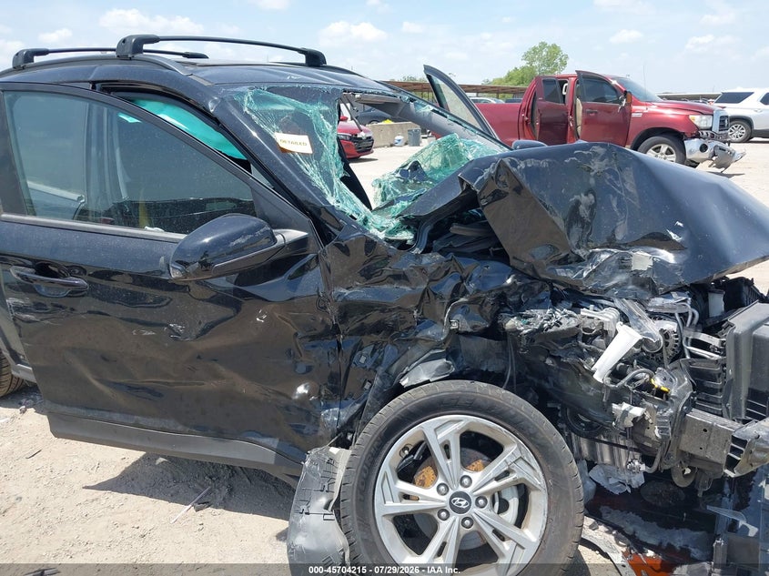2023 HYUNDAI KONA auction photo 6