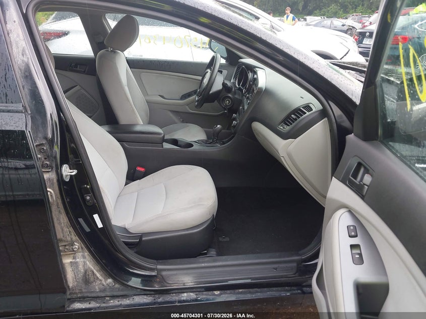 2013 KIA OPTIMA auction photo 5