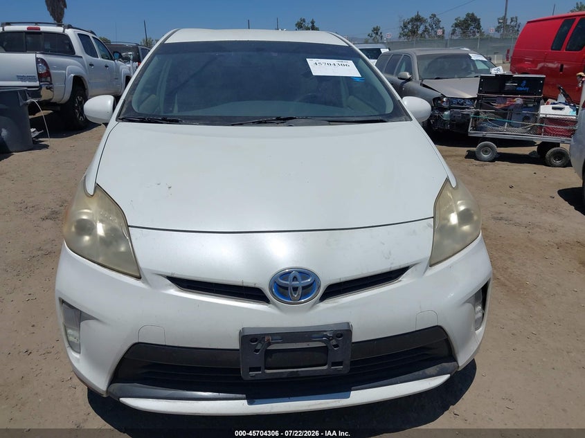 2012 TOYOTA PRIUS auction photo 6