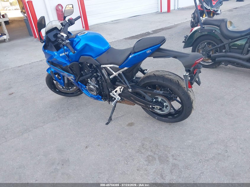 SUZUKI GSX800 2026