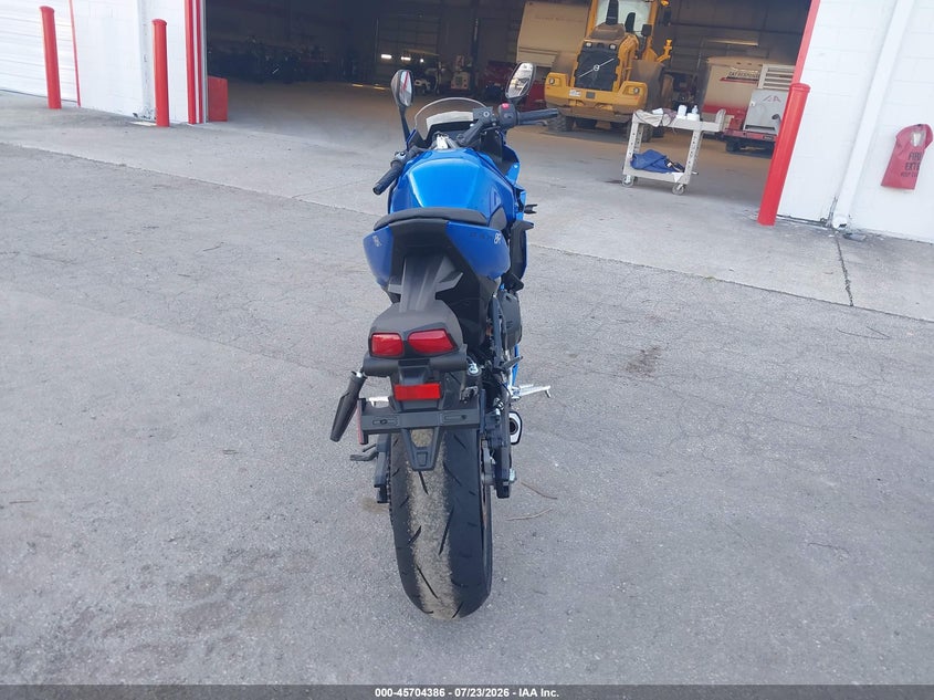 SUZUKI GSX800 2026