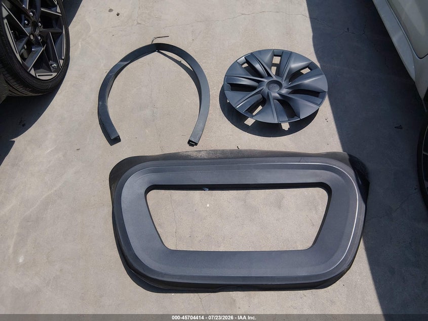 TESLA MODEL Y - zdjęcie 12