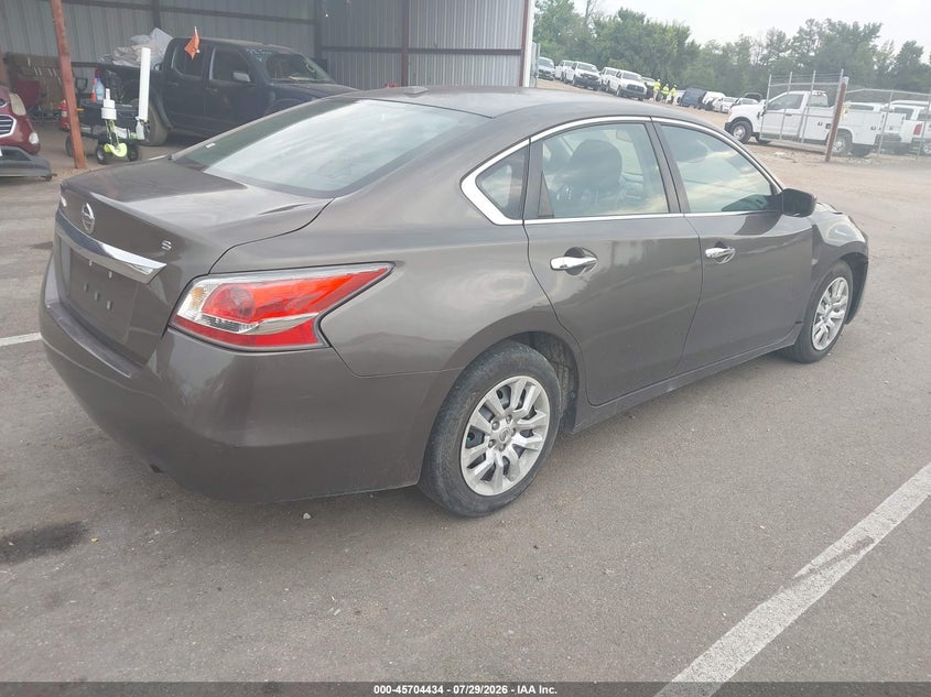 2015 NISSAN ALTIMA auction photo 4