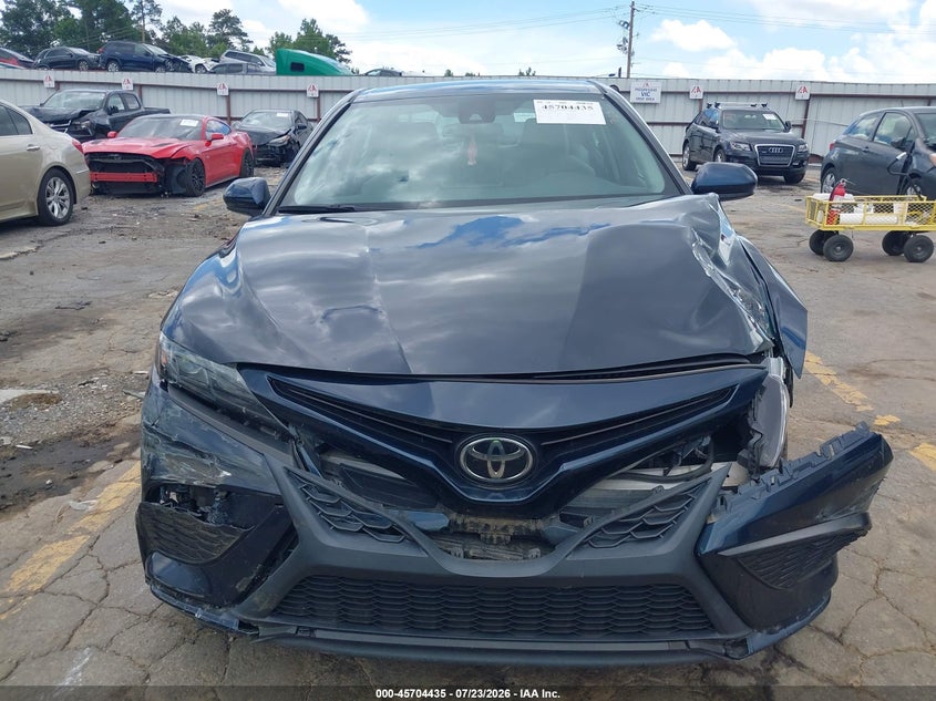 TOYOTA CAMRY - zdjęcie 12