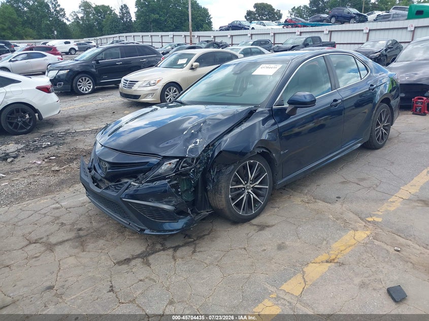 2021 TOYOTA CAMRY auction photo 2