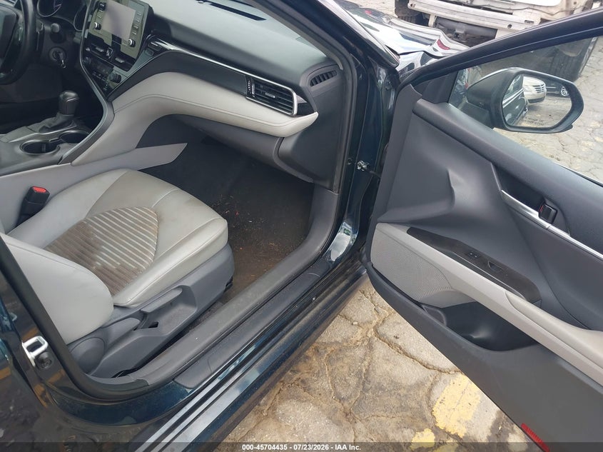 2021 TOYOTA CAMRY auction photo 5