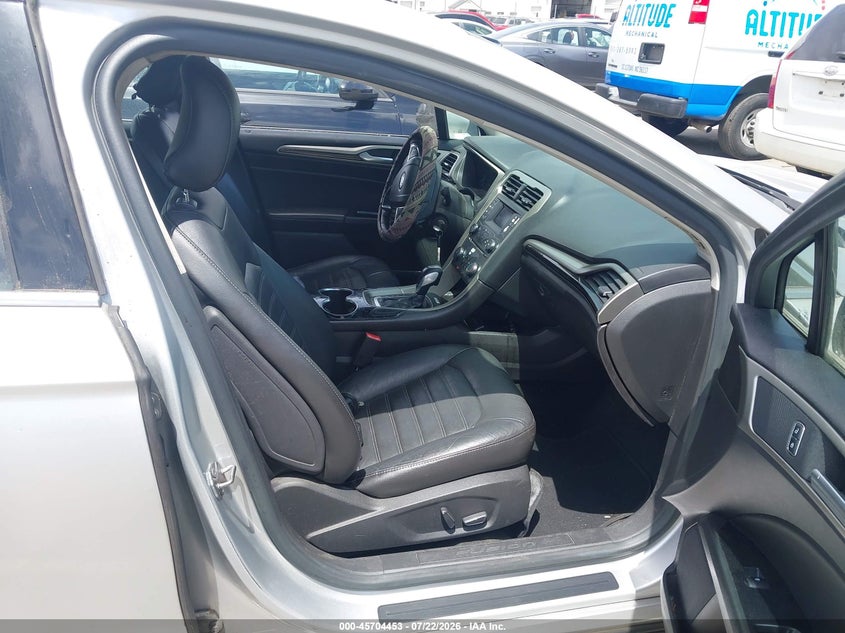 2016 FORD FUSION auction photo 5