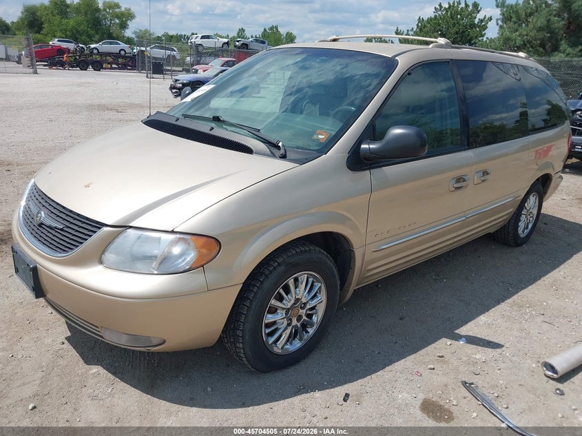 2001 CHRYSLER TOWN & COUNTRY auction photo 2