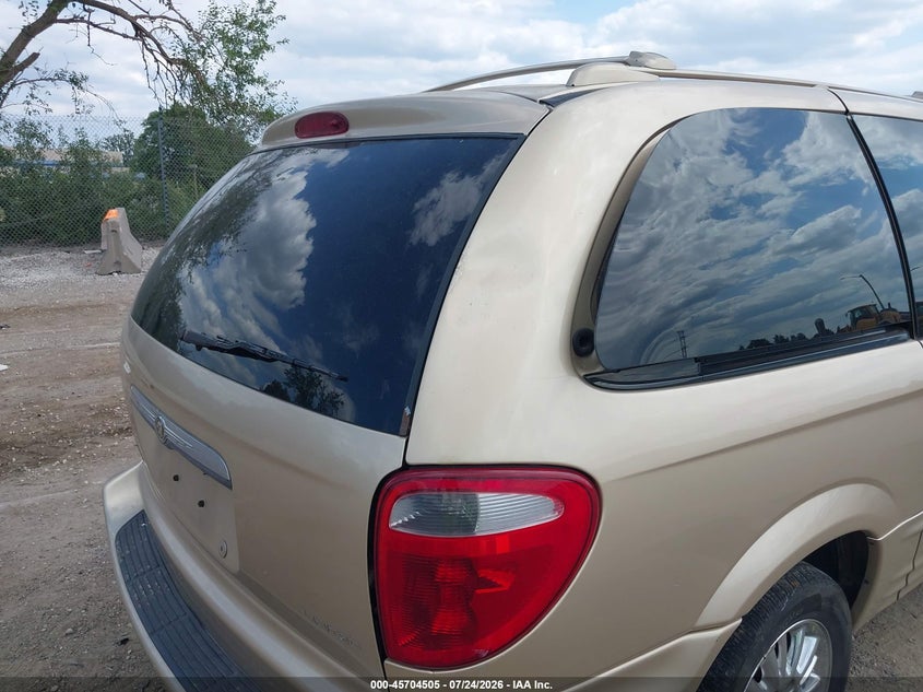 2001 CHRYSLER TOWN & COUNTRY auction photo 6