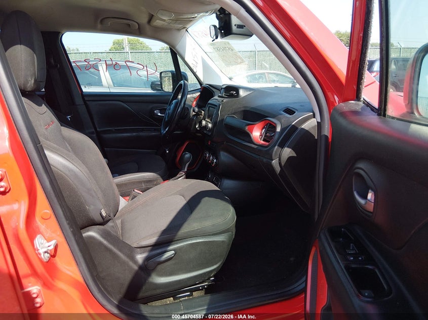 2017 JEEP RENEGADE auction photo 5
