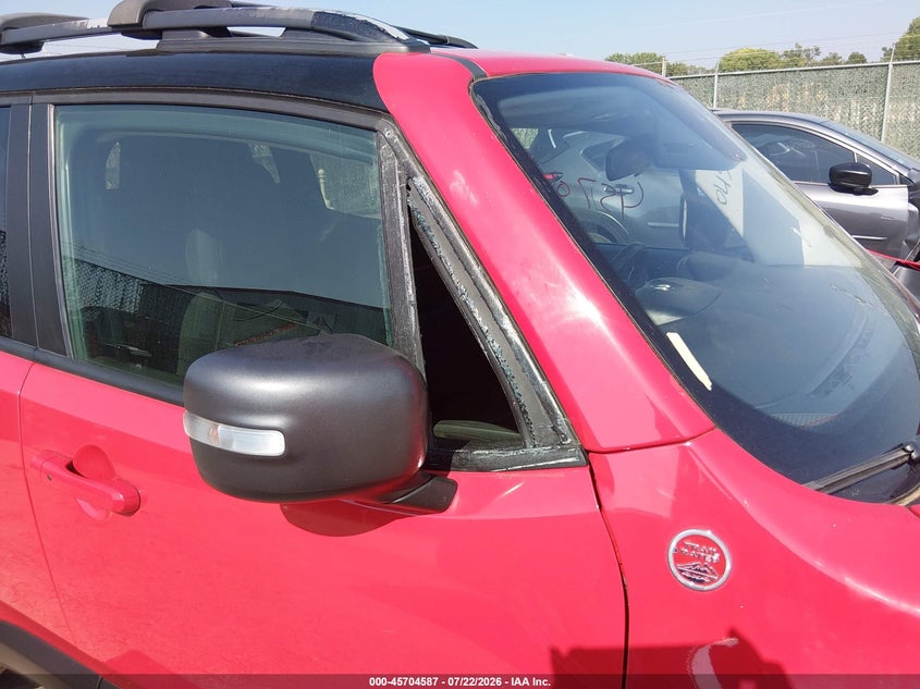 2017 JEEP RENEGADE auction photo 6